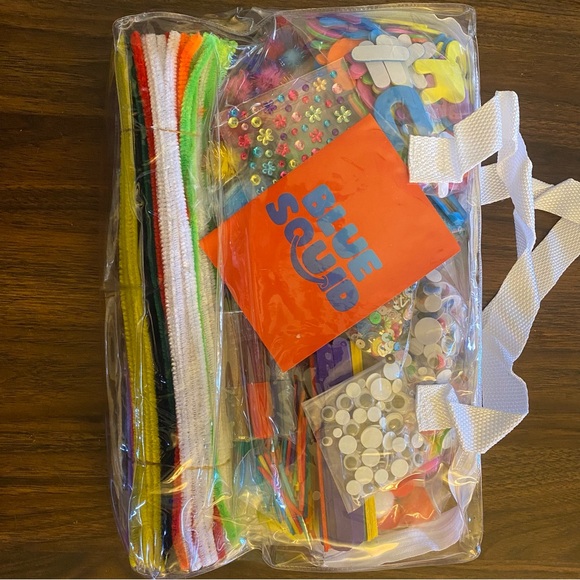 ✨BRAND NEW ✨ Kids Craft Set - Picture 3 of 3